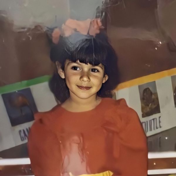 Childhood photo of Huda El-Mufti