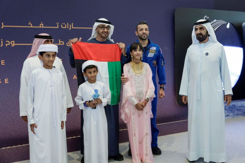 Sultan Al Neyadi with his kids