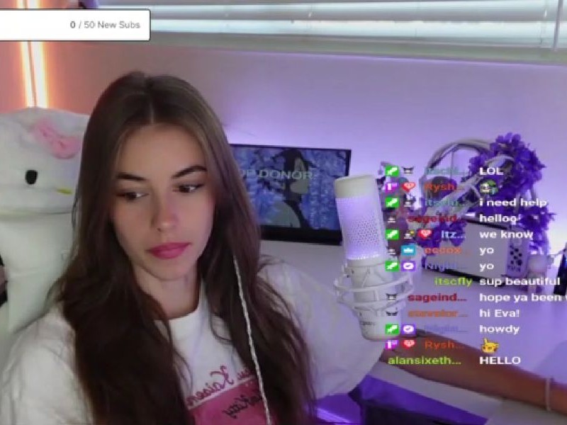 Eva Cudmore during a streaming session