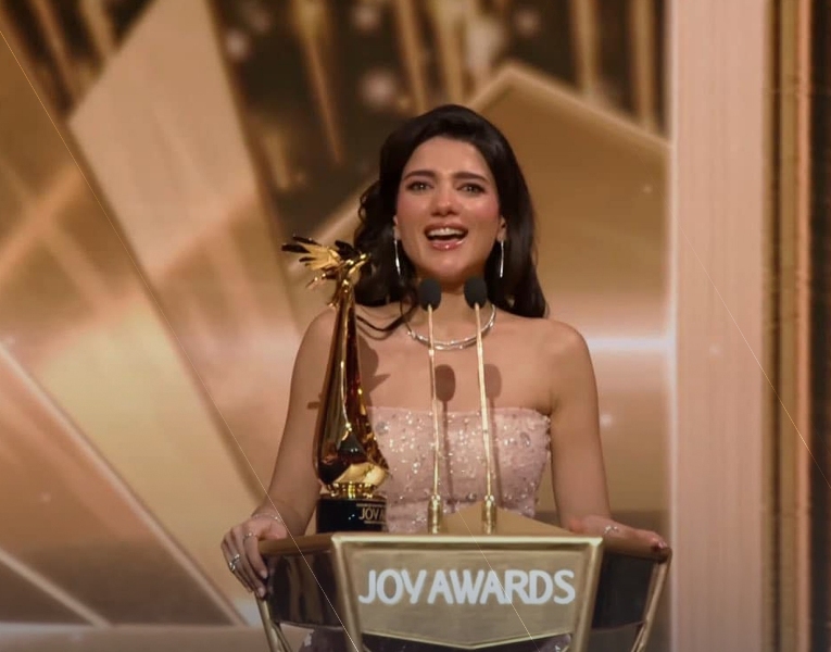 Photo of Narin’s Beauty at the Joy Awards show