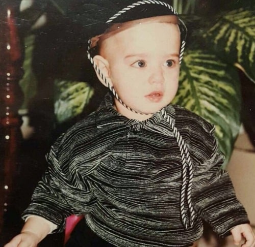 Rawan Bin Hussain's childhood picture