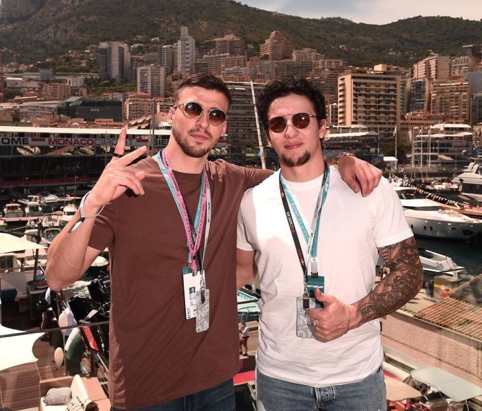 Rúben Dias with his brother