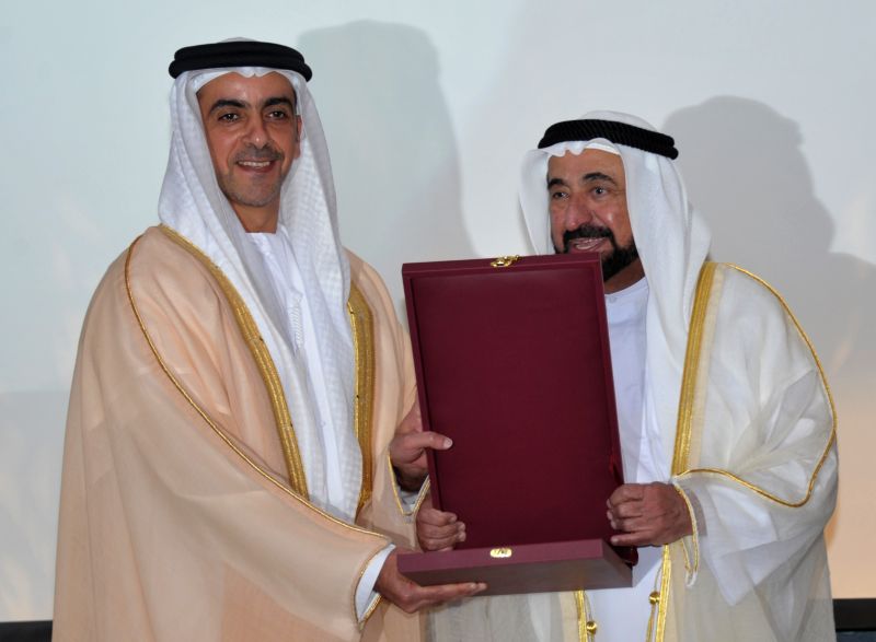 Saif bin Zayed receiving the Family Cohesion and Social Security Personality of the Year award