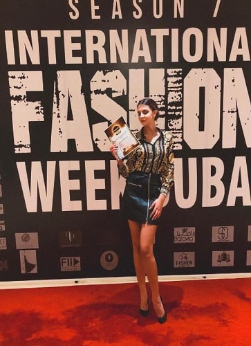Emilia Dobreva with Best Model 2018 by Dubai Fashion Week Award