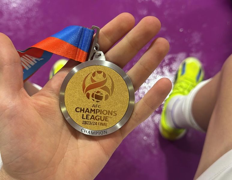 Hazim Abbas with AFC Champions League gold medal