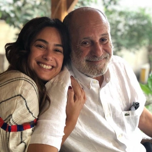 Hend Sabry with her father