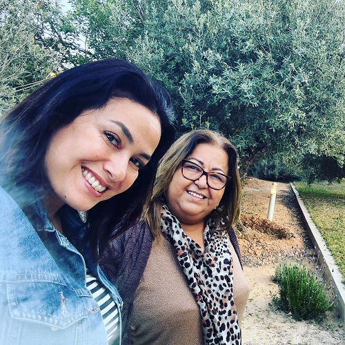 Hend Sabry with her mother