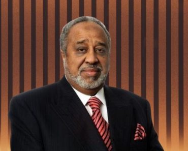 Mohammed Hussein Al Amoudi Height, Age, Wife, Children, Family, Biography Mohammed Hussein Al Amoudi Height, Age, Wife, Children, Family, Biography