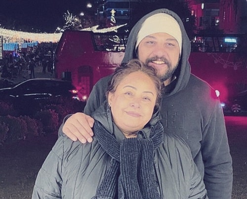 Sarah Ahmed Salama's mother and brother