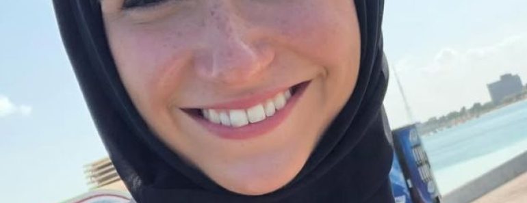 Zahra Lari Height, Age, Husband, Children, Family, Biography