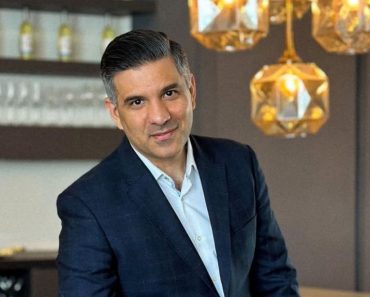 Bahman Bandari Height, Wife, Children, Biography Bahman Bandari Height, Wife, Children, Biography