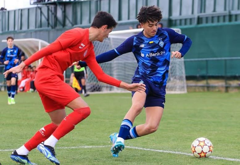 El Mehdi El Khamlich during a football match
