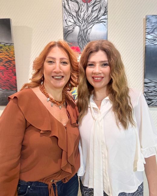 Rania Farid Shawki with her sister Abeer Farid Shawki