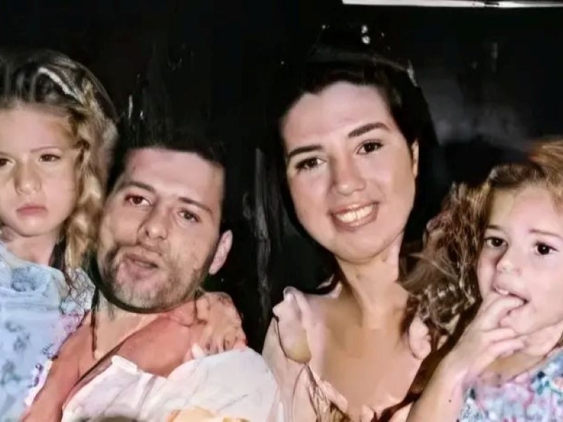 Rania farid Shawki with Atef Awad and their children